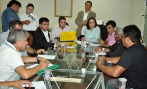 Foto 1 - Reuniao com lideranÃ§as indÃ-genas_LauroVasconcelos